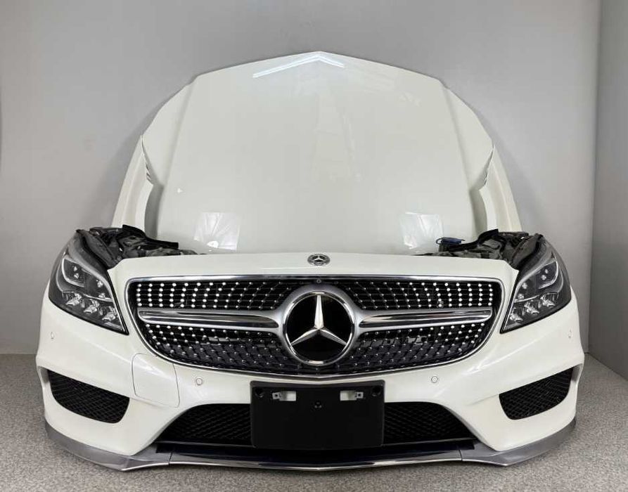 Бампер Mercedes W218 CLS 63 AMG комплектний розборка шрот детали