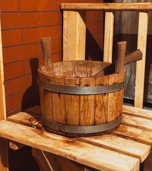 Подобово будинок з теплим басейном