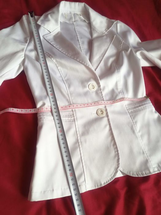 Biały damski żakiet elegancki marynarka z długim rękawem 34 XS