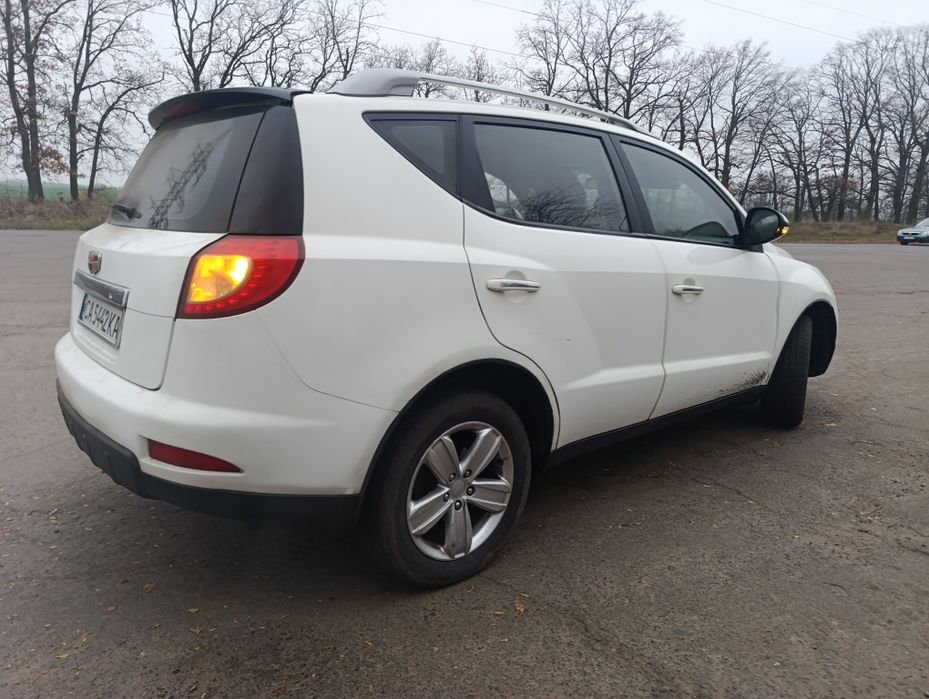 Срочно недорого geely emgrand x7
