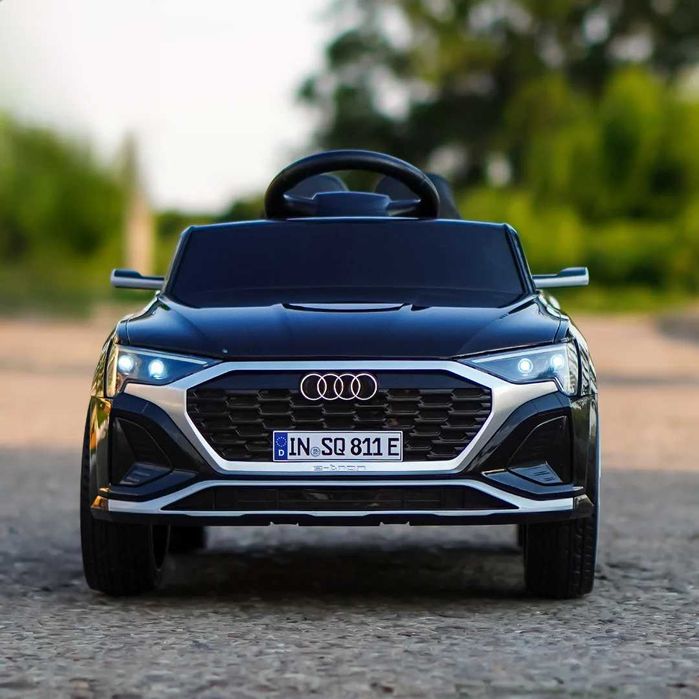 AUDI ELECTRON RSQ8 Quattro 4x4 Elektryczny Auto Akumulator RC 2 DZIECI