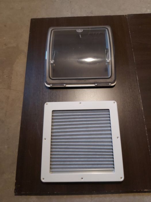 Okno Dachowe 40x40 Kamper Przyczepa Hymer