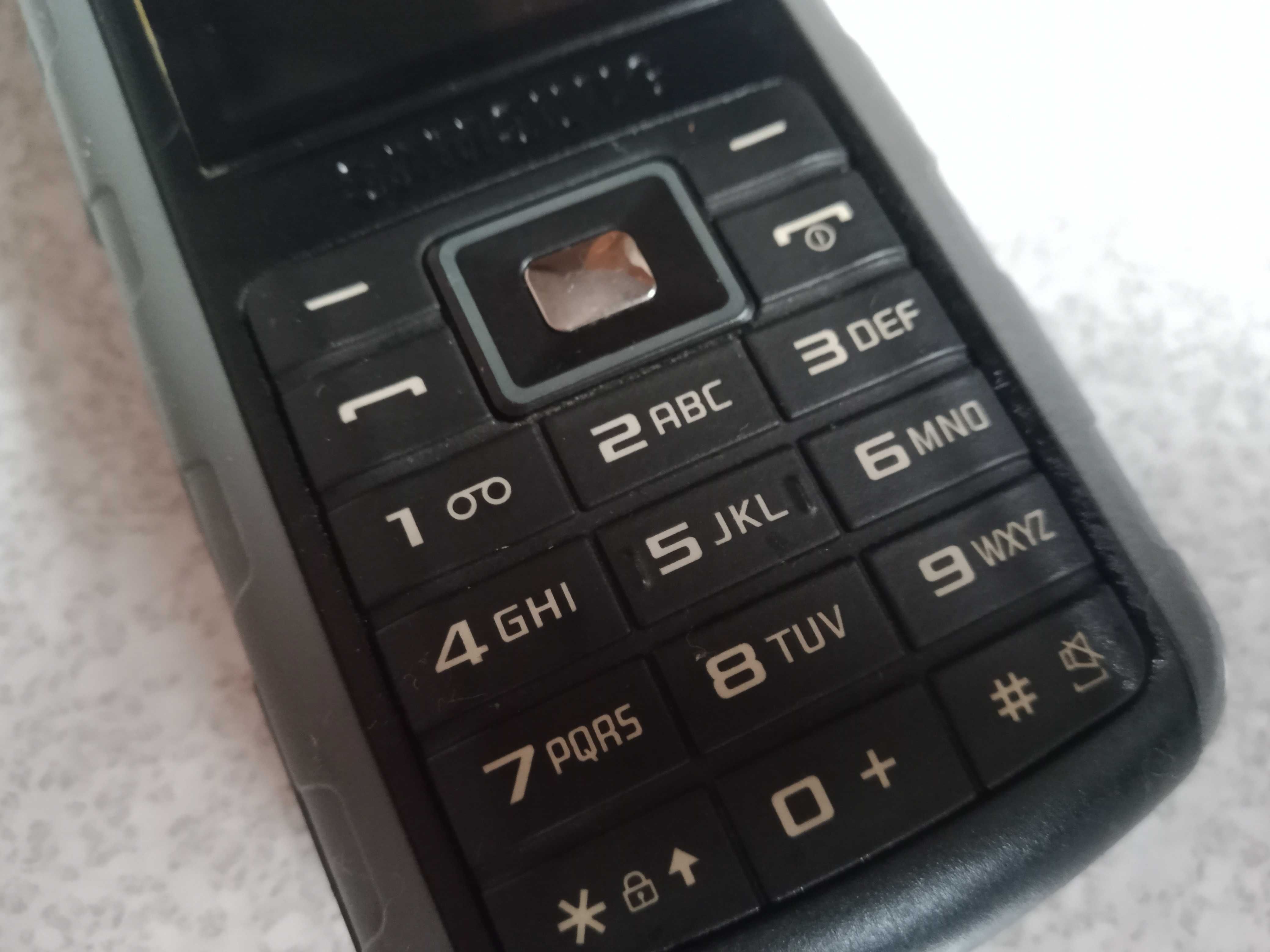 Telemóveis para colecionadores - Samsung Nokia Siemens LG etc