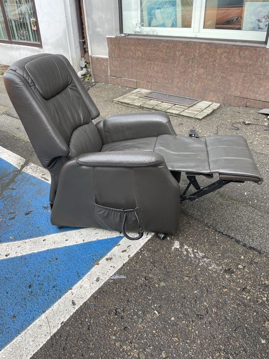 Fotel relakx wielofunkcyjny