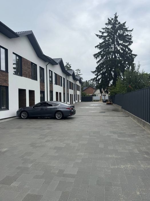 Сучасний таунхаус в топовій локації Ірпеня!