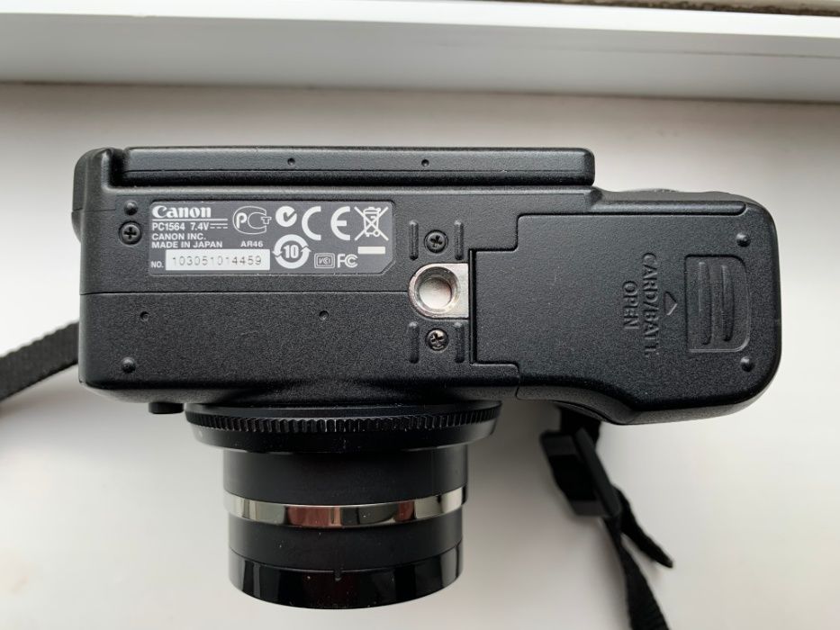 Полупрофессиональная фотокамера Canon Power Shot G 12