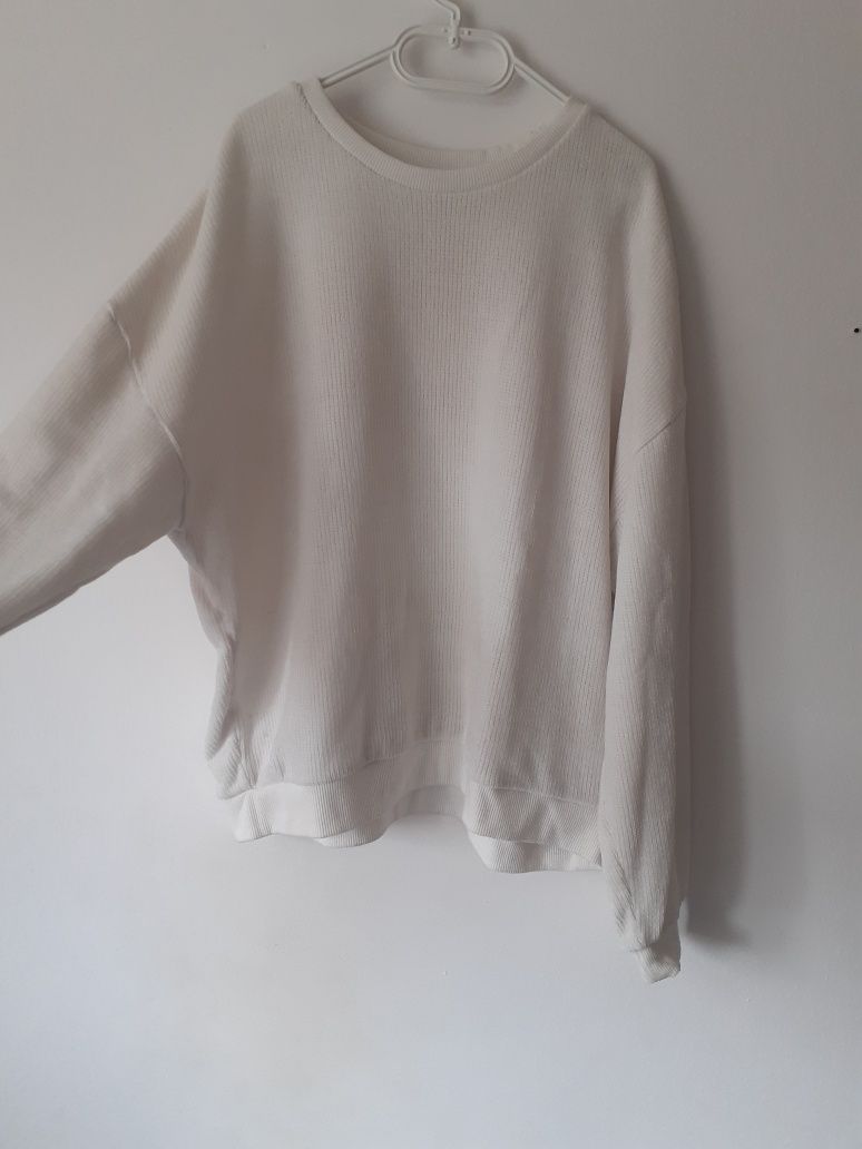 Biały sweter,  L