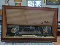 Rádio antigo marca saba