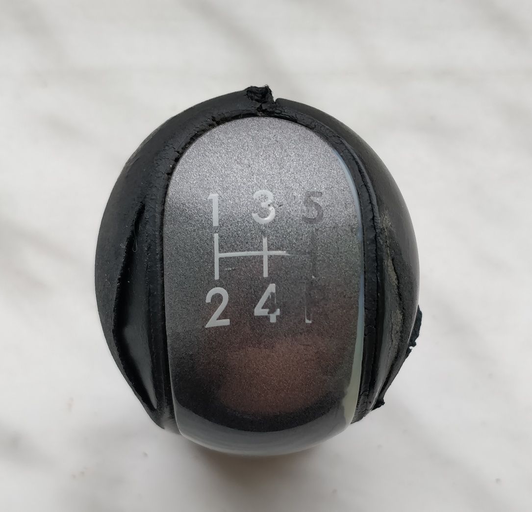 Ручка КПП на Тойота Авенсіс 2005 рік ( Т 25 )