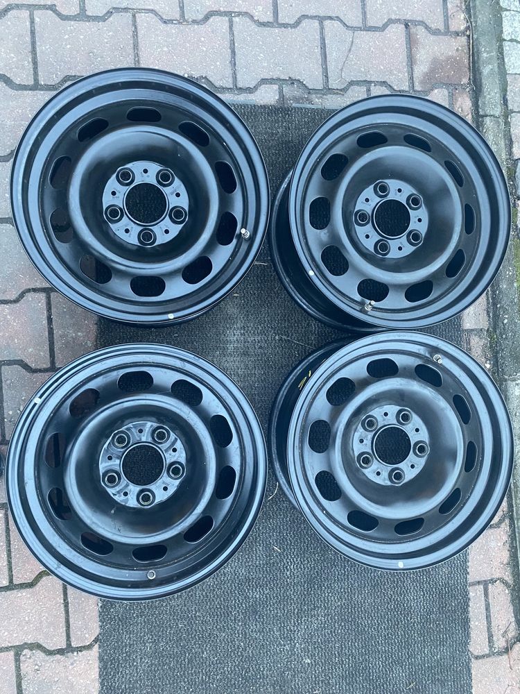 Felgi 6,5x16 IS33 BMW 1 F20 F21 oryginał z czujnikami TPMS