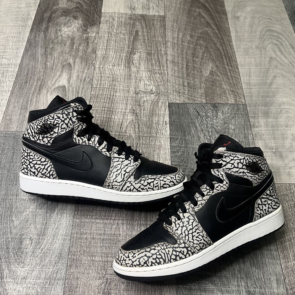 Кросівки чоловічі Nike Air Jordan 1 Retro High Premium Black Elephant