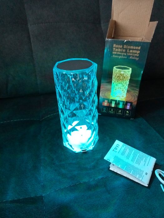 Lampka zmieniająca kolory