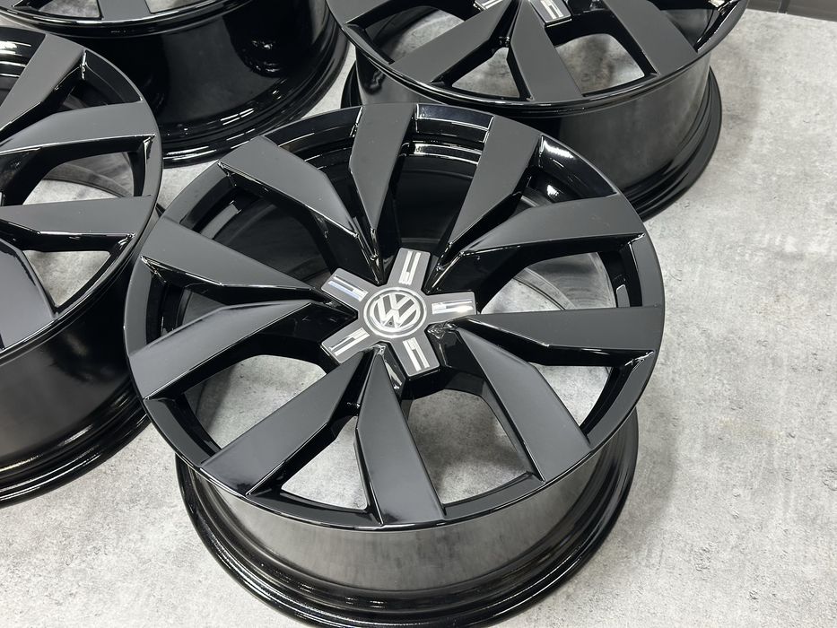 Оригінальні диски Volkswagen VW Touareg Montero 5x112 R20. 760601025C