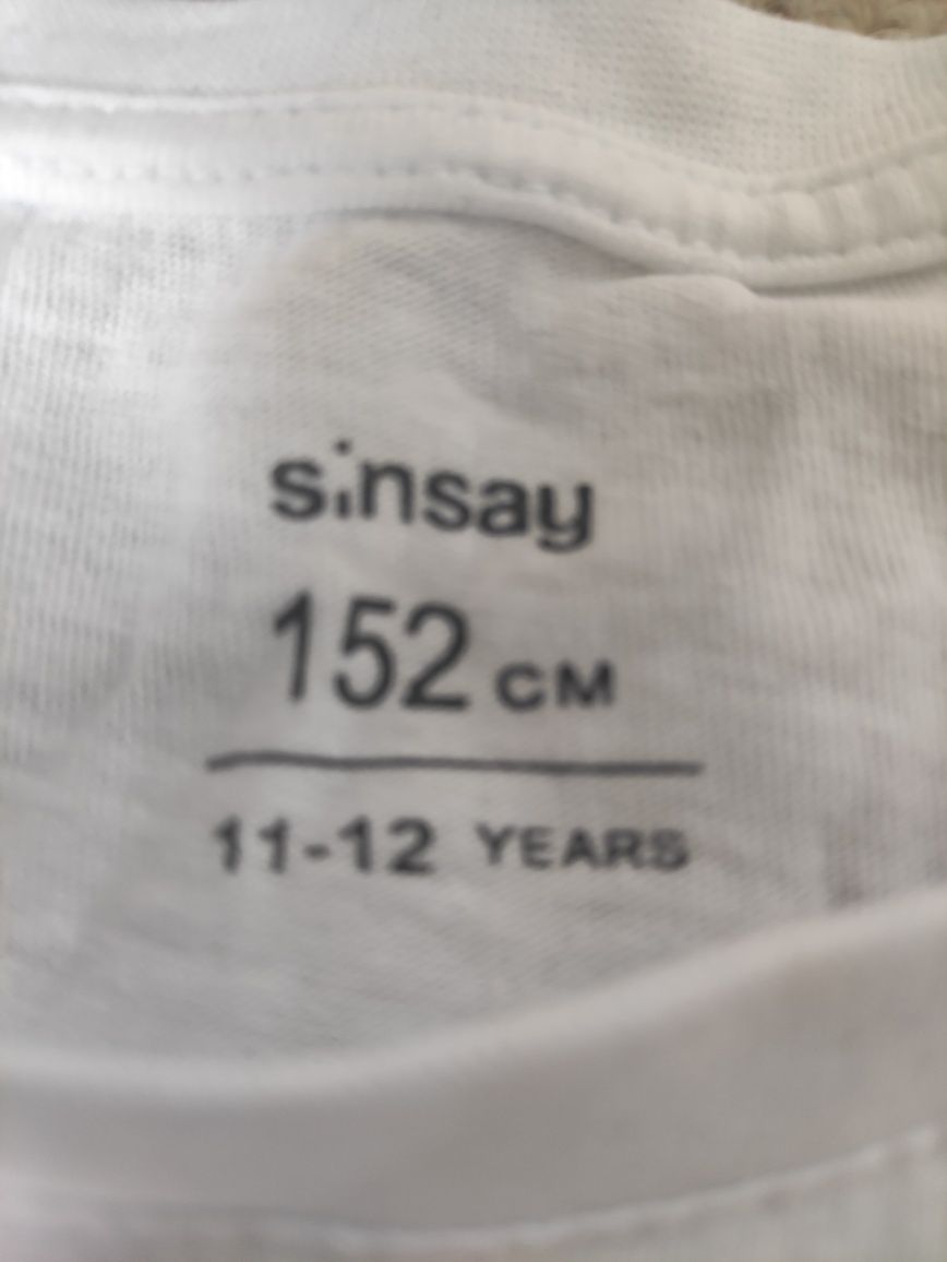 Koszulka z krótkim rękawem dla chłopca firmy Sinsay, rozmiar 152