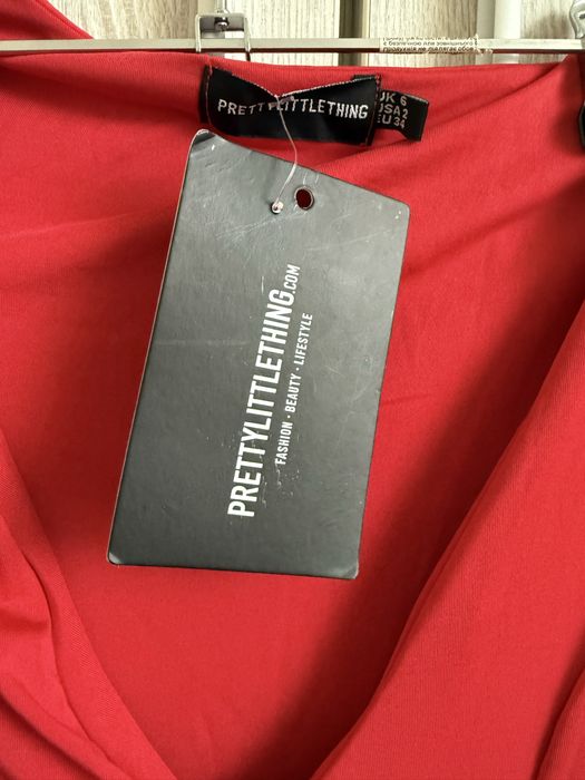 Сукня плаття Pretty little thing