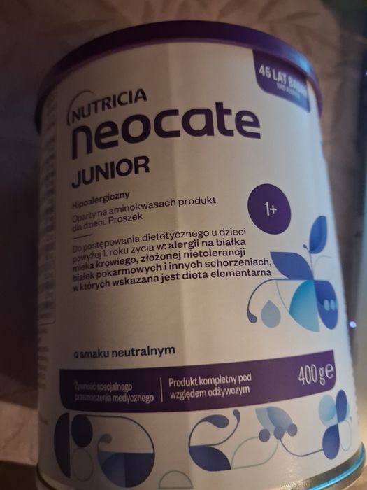 Mleko Neocate Junior.