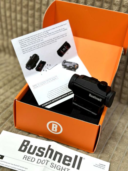 Новий коліматорний приціл Bushnell TRS-125 Red Dot у коробці