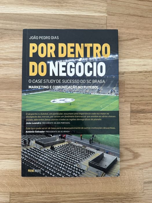 Conjunto de livros sobre futebol