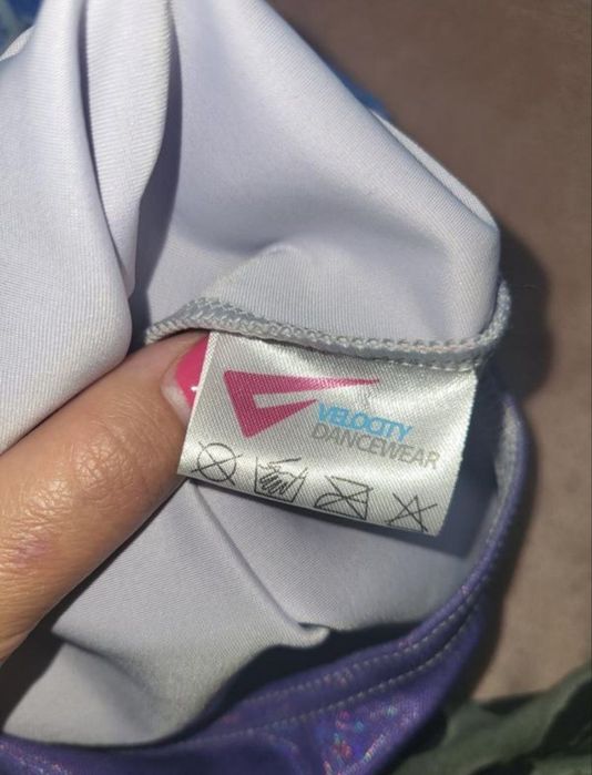 Купальник для танців та гімнастики.