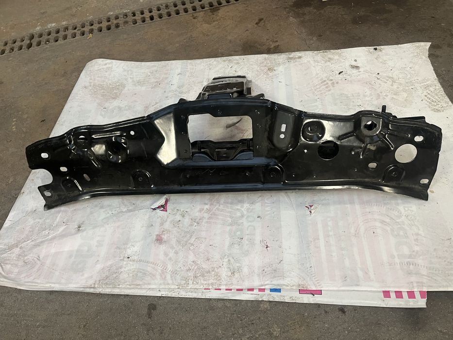 pas przedni wzmocnienie Dacia, Jogger