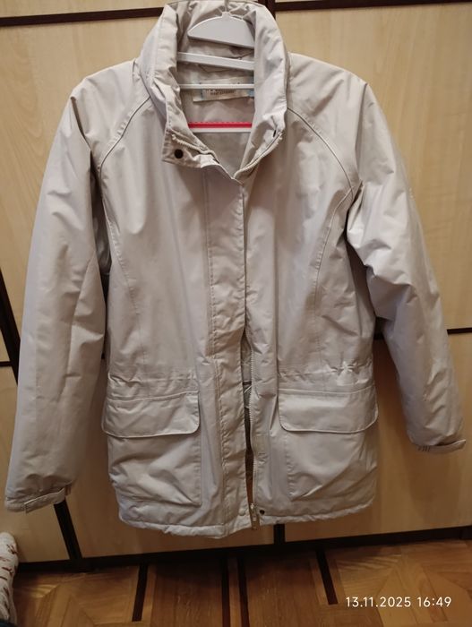 Жіноча куртка парка