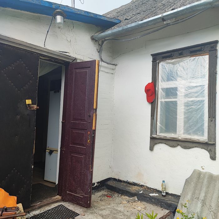 Продам будинок в СМТ Гребінки.