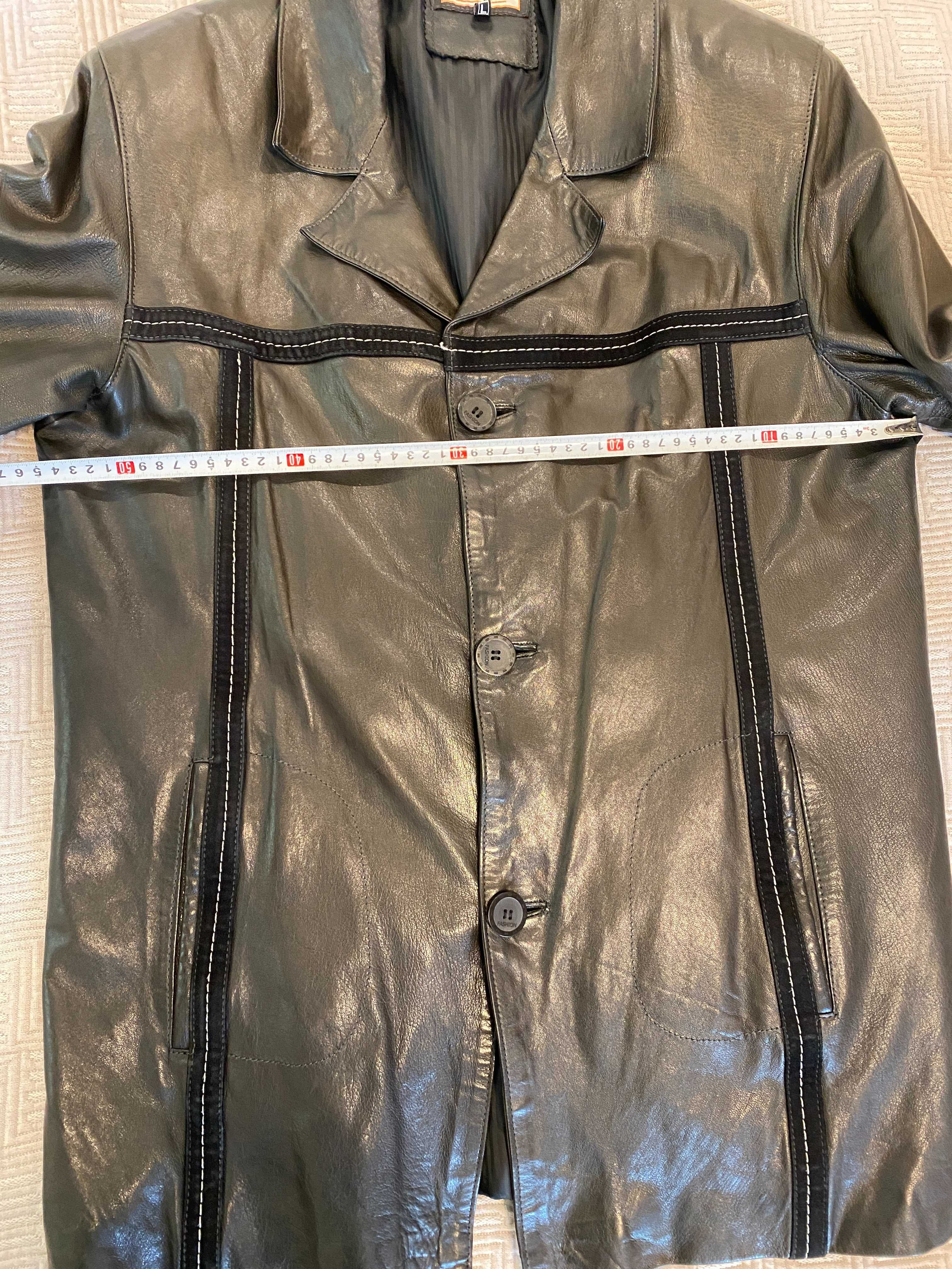 Мужская кожаная черная курточка  куртка тренч пиджак  52 l xl