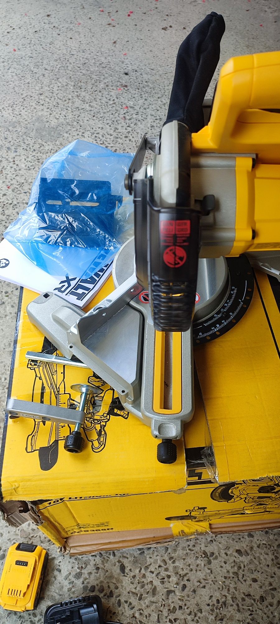 Торцовка DEWALT DCS 365 N ОРИГІНАЛ з Англії