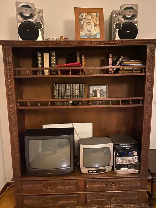 Vendo cristaleira Barato