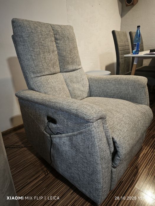 Fotel sterowany elektrycznie z funkcją relaxu masaż grzanie