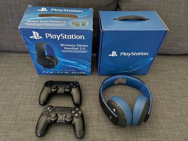 PS4 Pro 1T + Fifa 20 + 2 comandos + Headphones