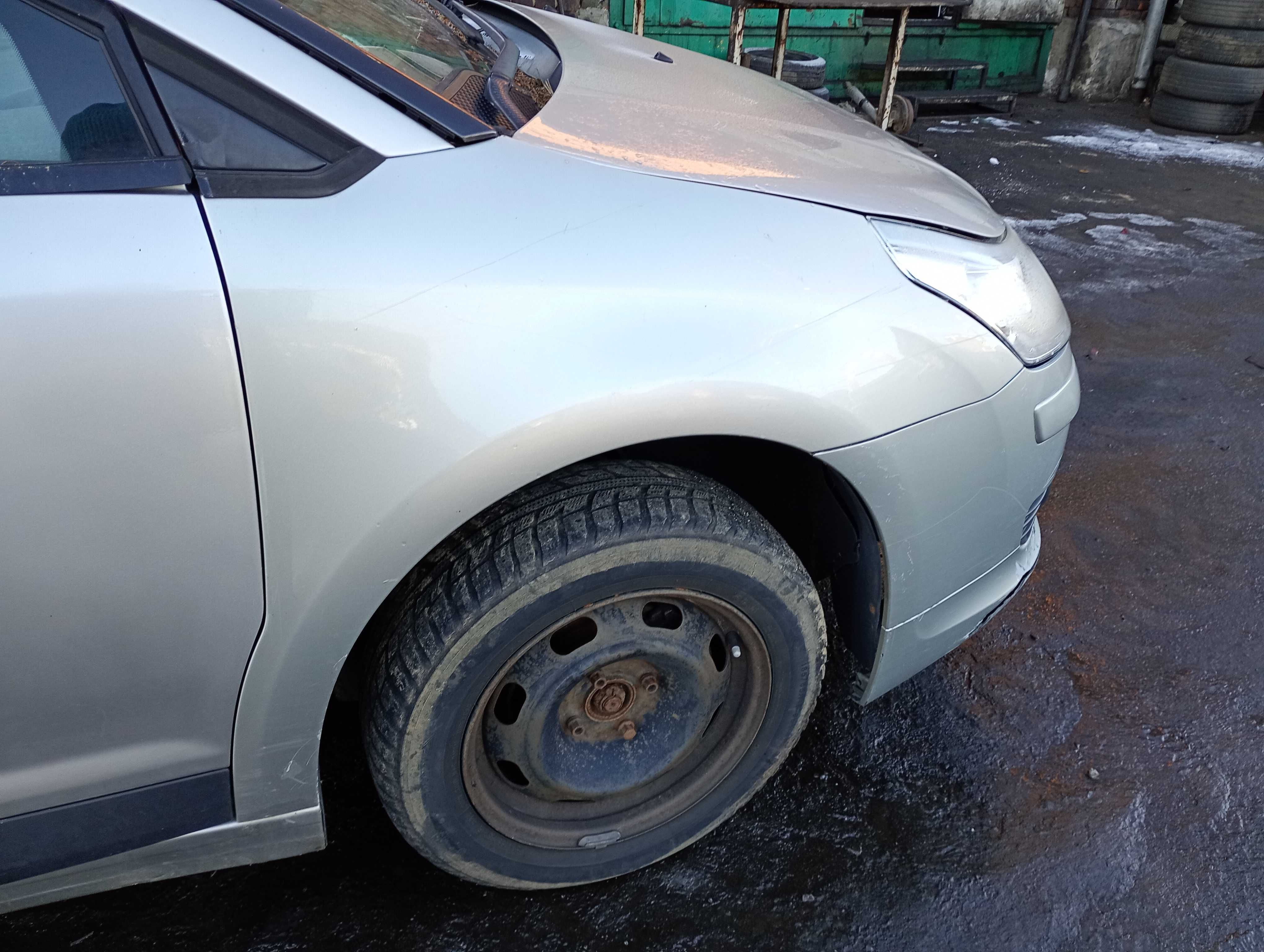Citroen C4 1,6 ETS błotnik, części transport FV dostawa