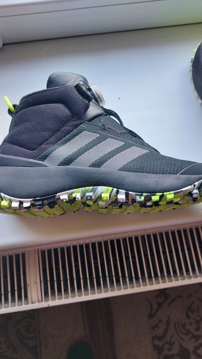 Ботінки зимові підліткові 38 (23,5)ADIDAS