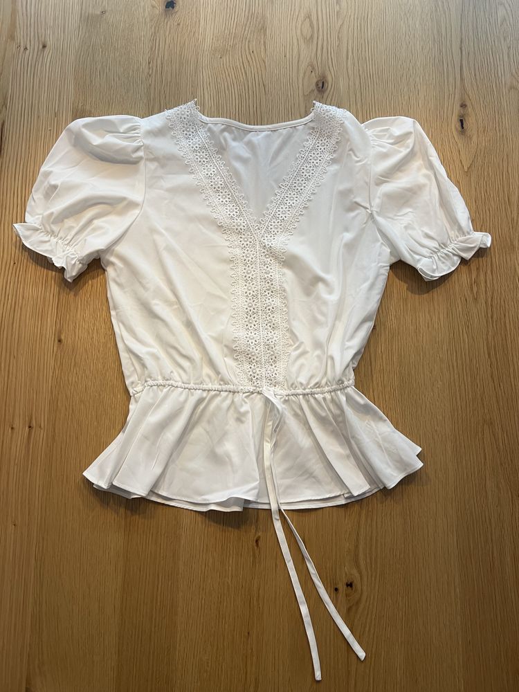 Lote de Vestidos, Lingeries e Biquinis