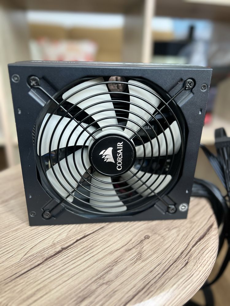 Fonte de alimentação corsair
