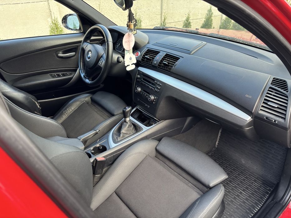 Sprzedam BMW 120i e87
