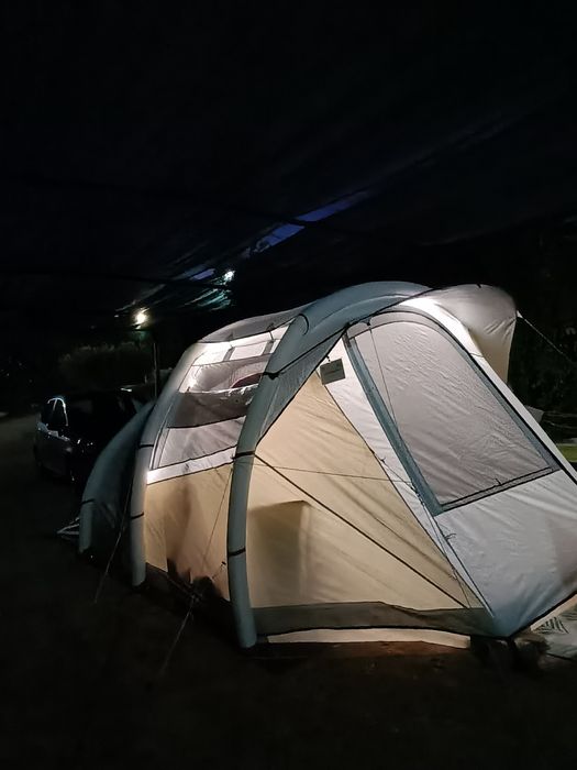 Tenda de campismo insuflável