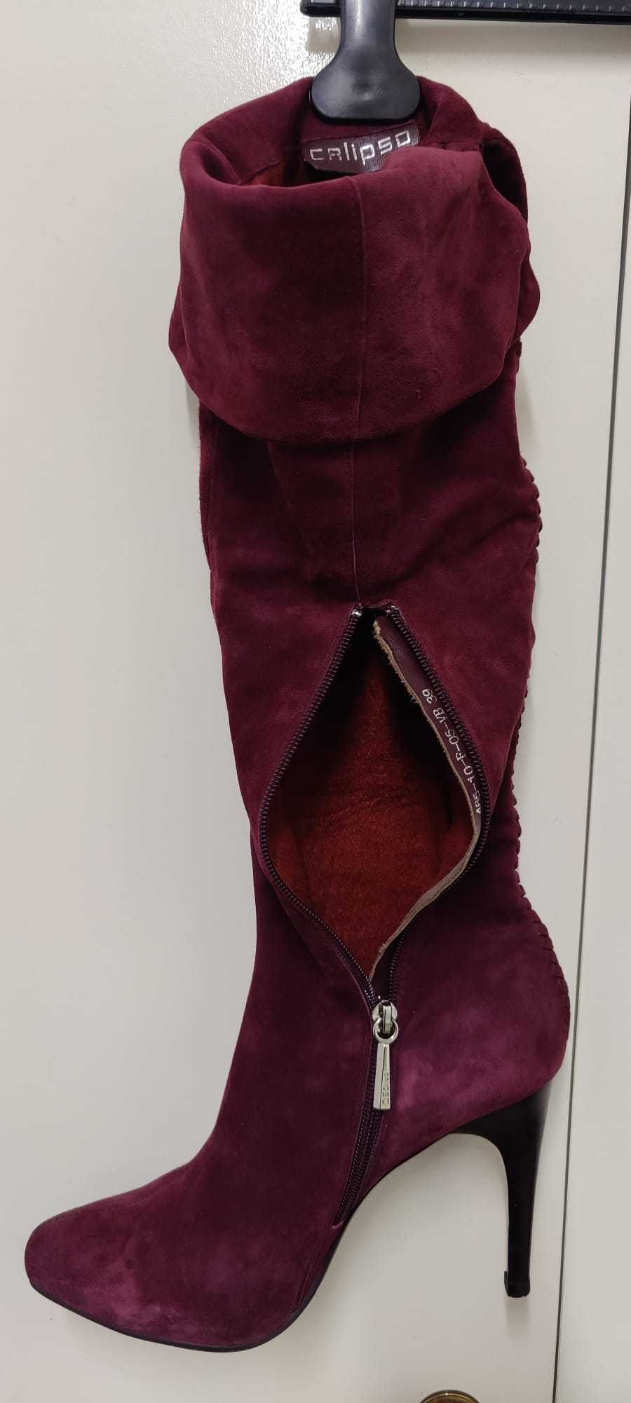 Botas em pele ( camurça) feminino