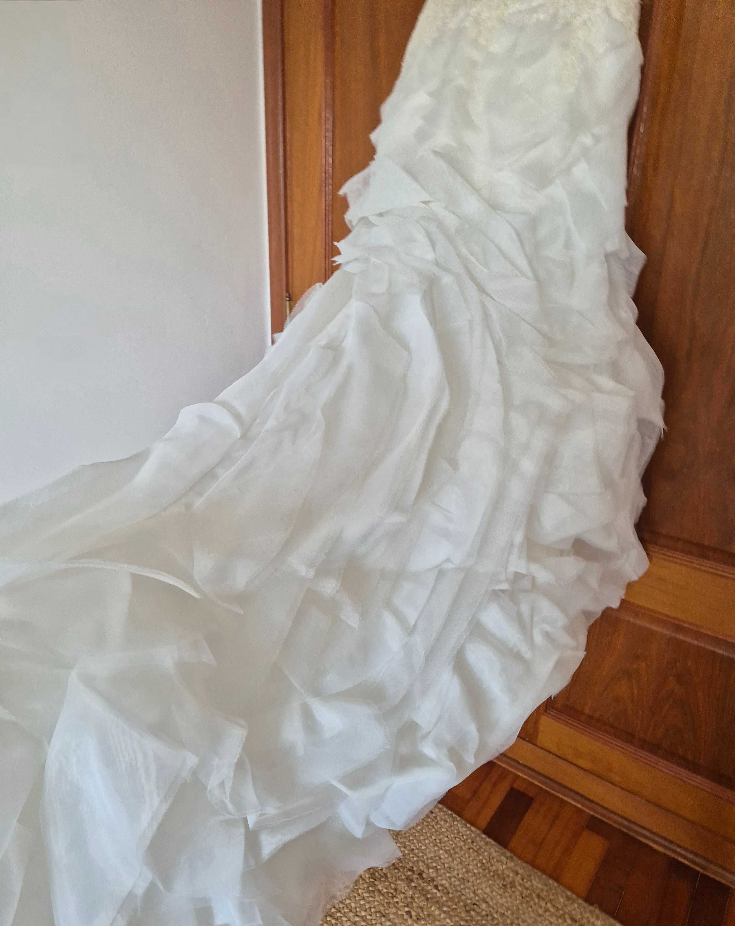 Vestido de noiva Enzoani Evadale Blue + crinolina