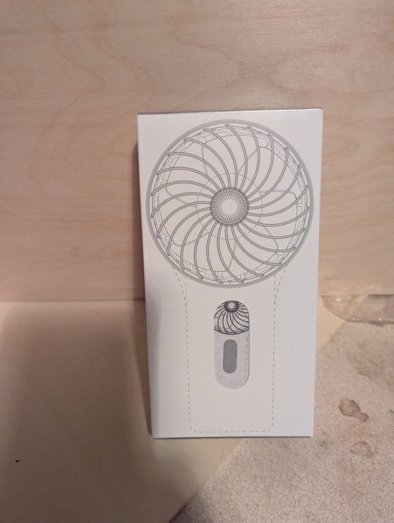 Wentylator przenośny USB 2000 mAh 4 prędkości