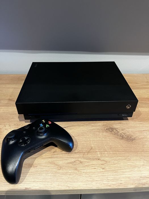 Konsola Xbox One X