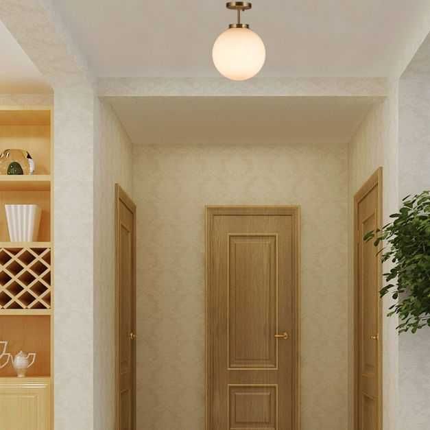 żyrandol sufitowy z kulistym abażurem D477