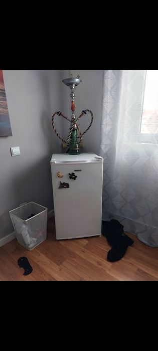 Frigorífico pequeno como novo