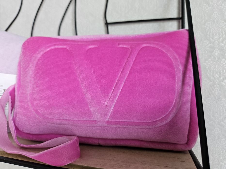 Kosmetyczna Valentino Nowa oryginał