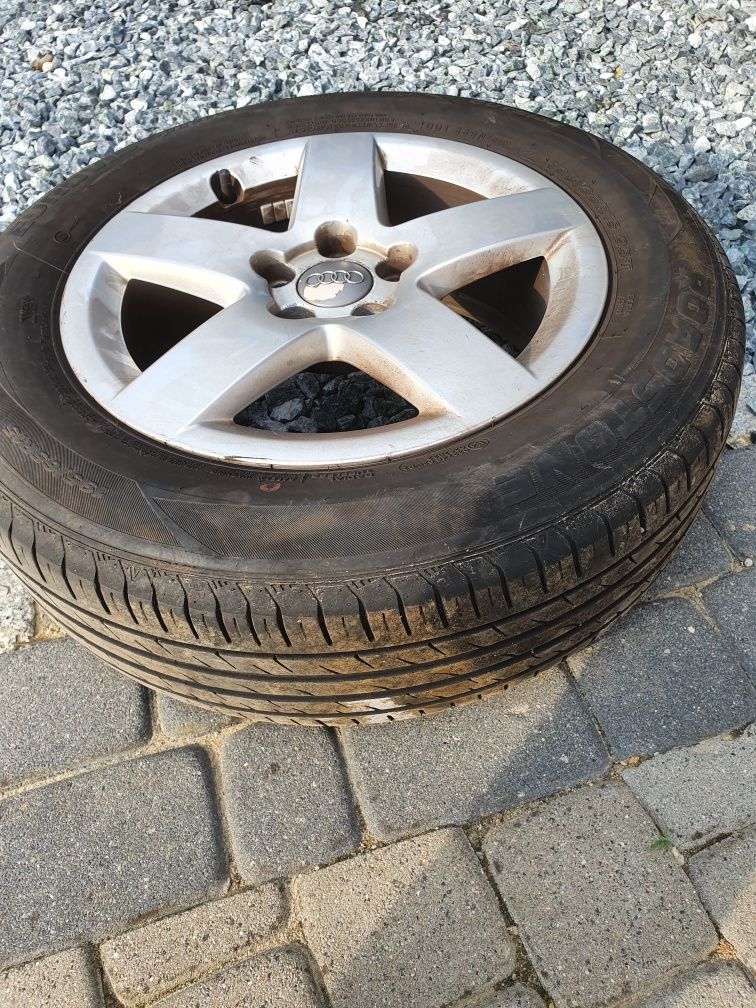 Sprzedam felgi 15 od audi wraz z oponami