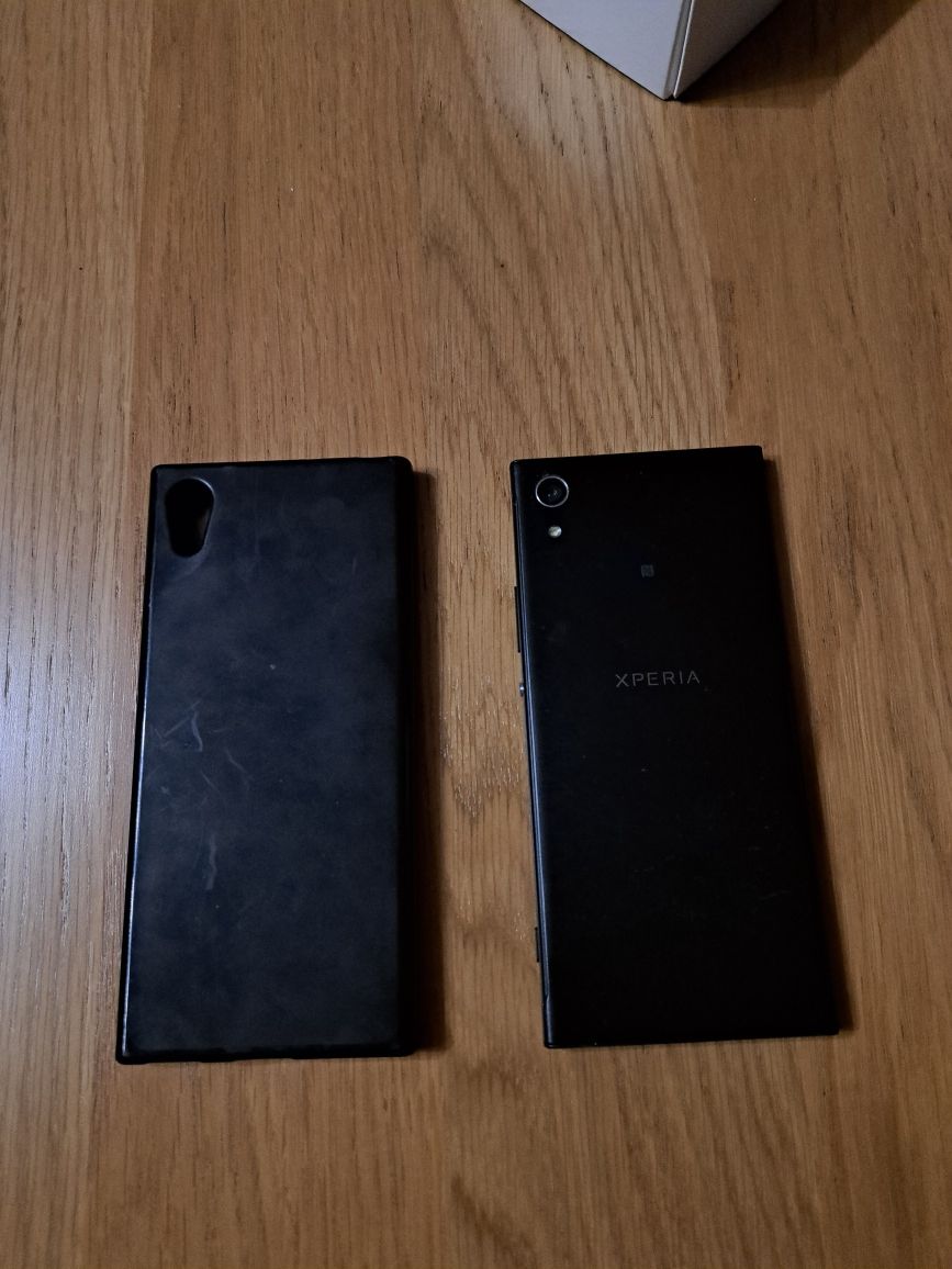 Telefon Xperia XA1 g3121 z etui