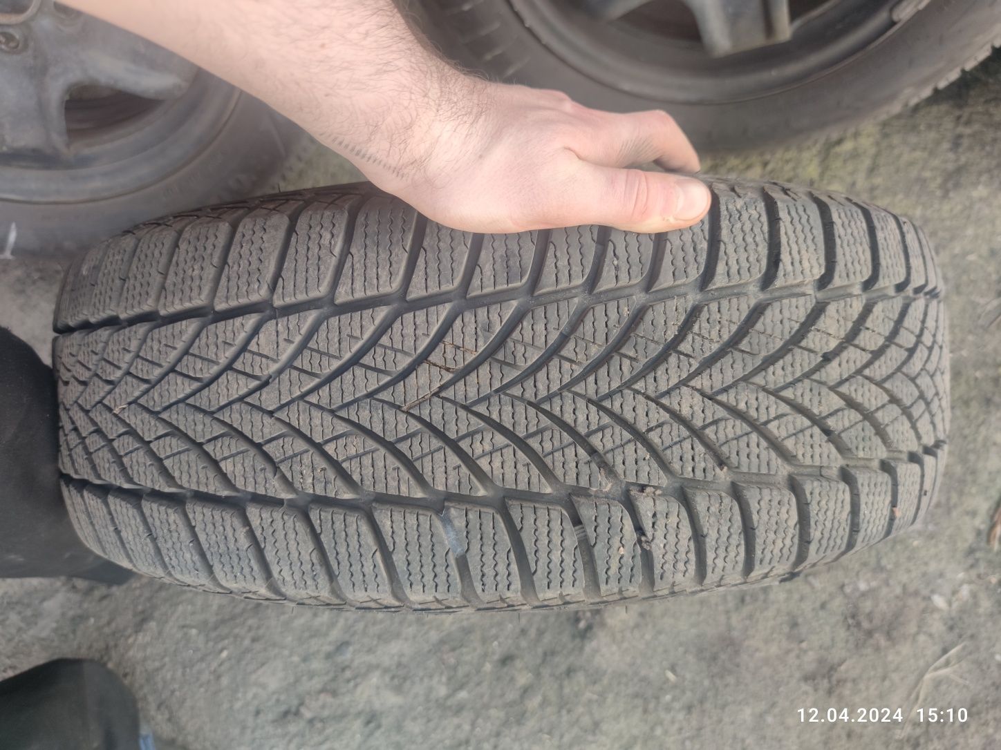 Шини goodyear ultragrip ice 2 215/60 r16 з дисками