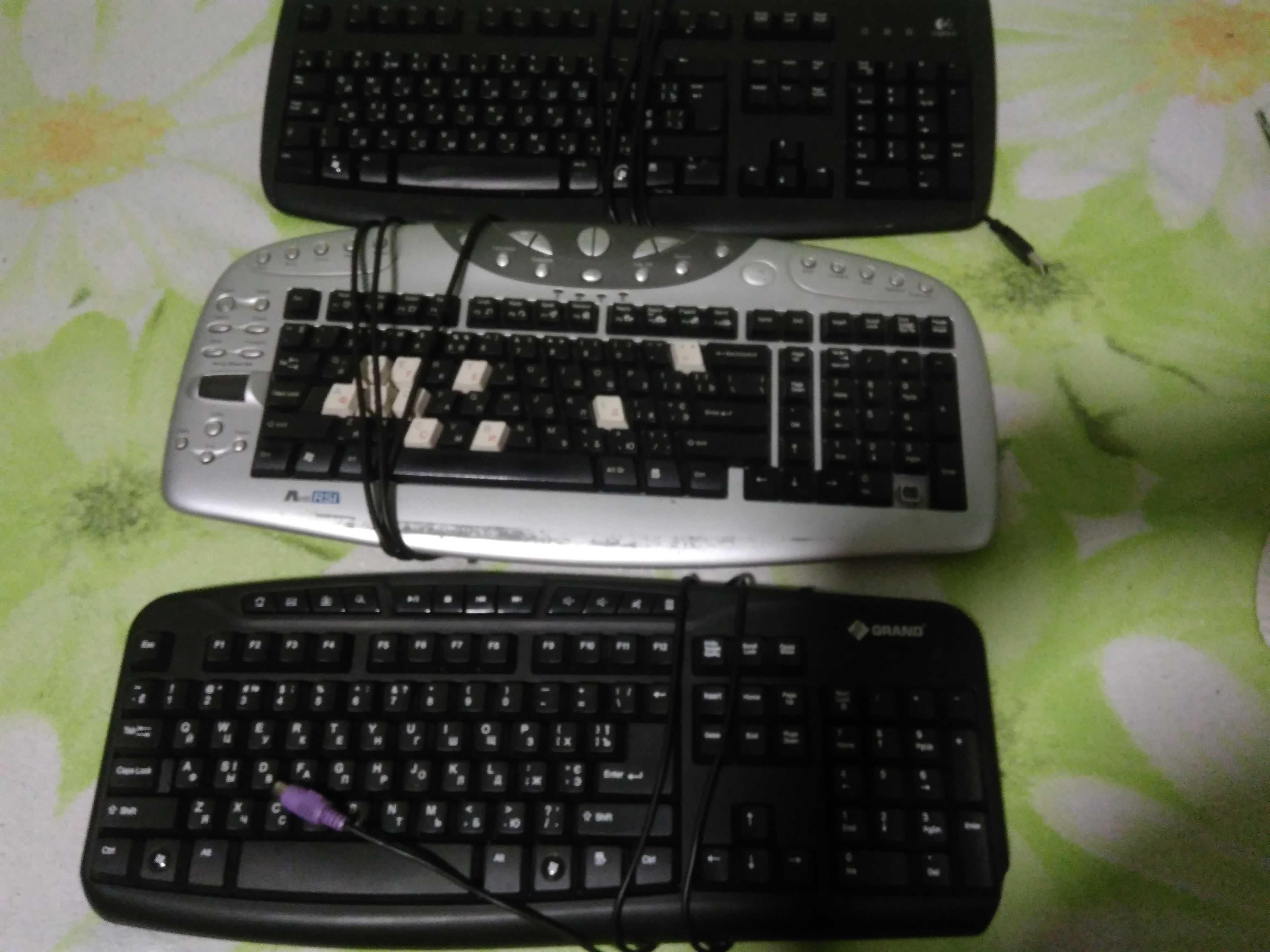Клавіатури 3 штуки, USB, PS/2