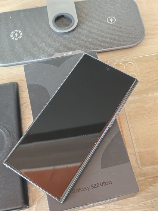 Samsung S 22 Ultra 12/ 256  IPhone