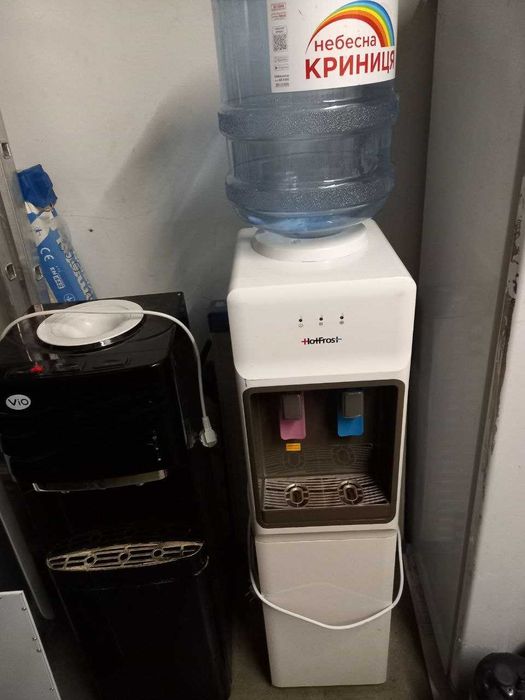 Кулер для води HotFrost V1133